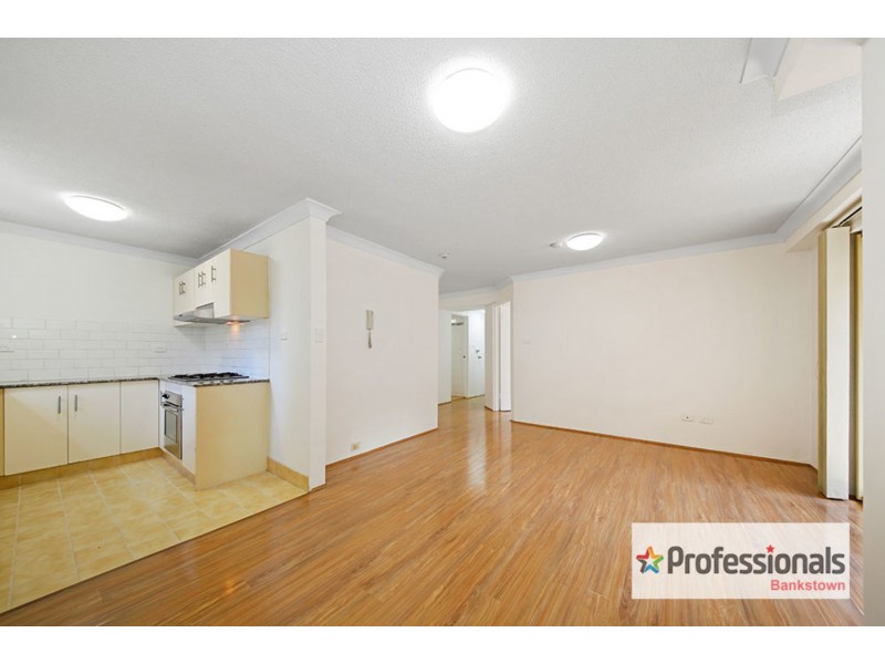 18/17-21 Stanley Street, Bankstown NSW 2200