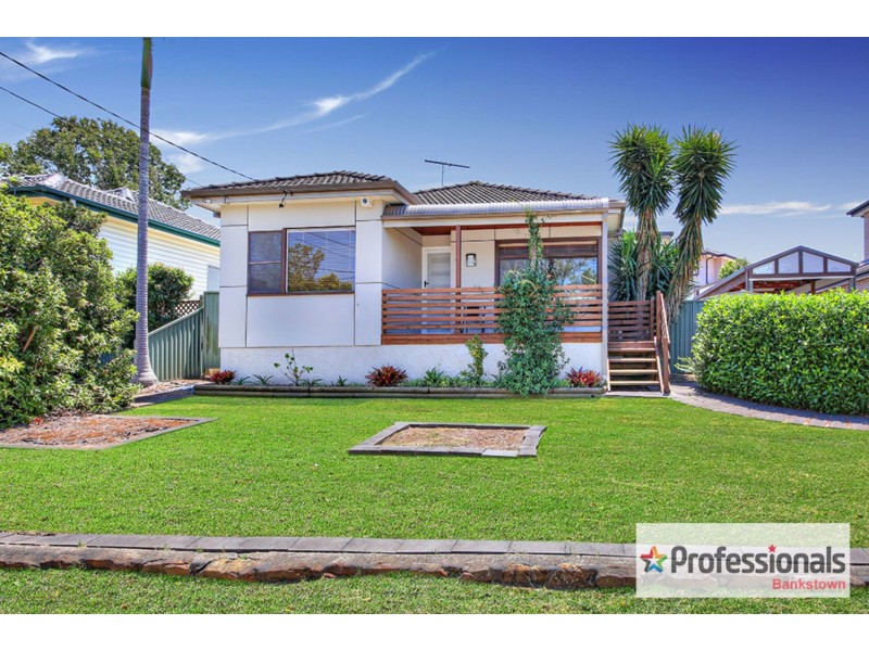 20 Sturt Avenue, Georges Hall NSW 2198