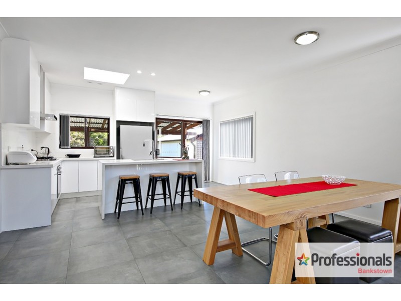 4 Ogmore Court, Bankstown NSW 2200