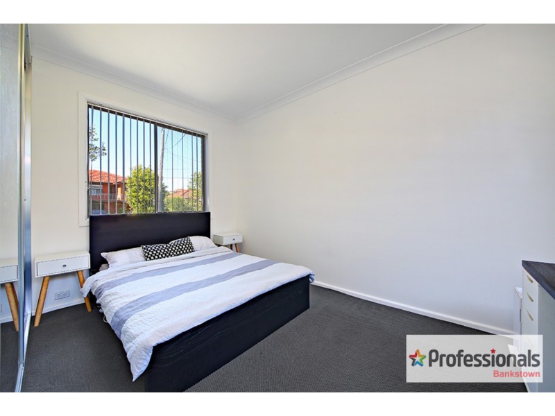 4 Ogmore Court, Bankstown NSW 2200