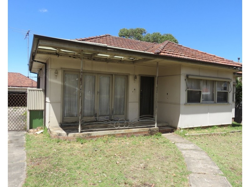 69 Highview Avenue, Greenacre NSW 2190