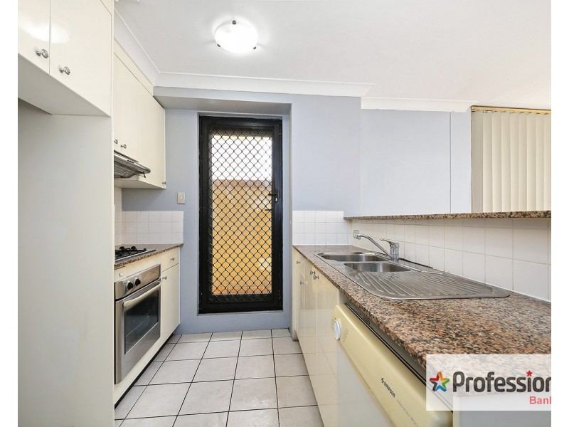 4/59 Rickard Road, Bankstown NSW 2200