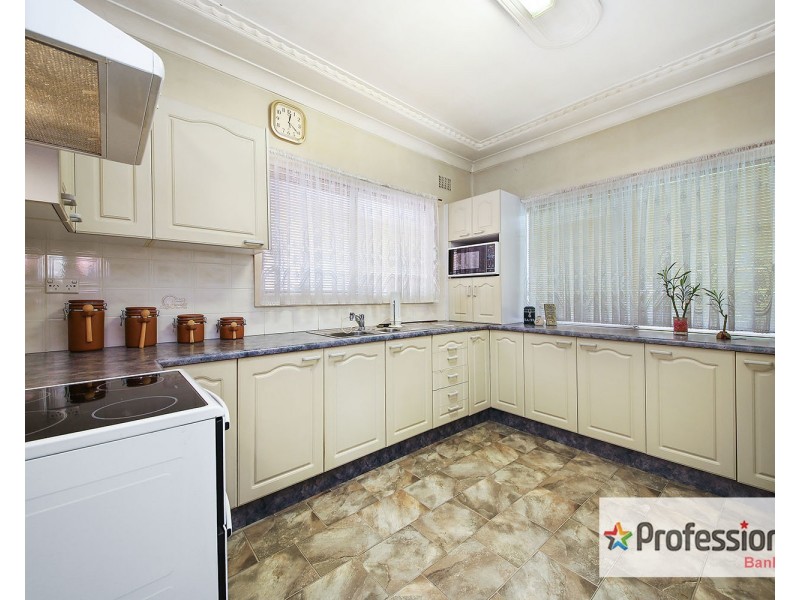 6 Waruda Street, Bankstown NSW 2200
