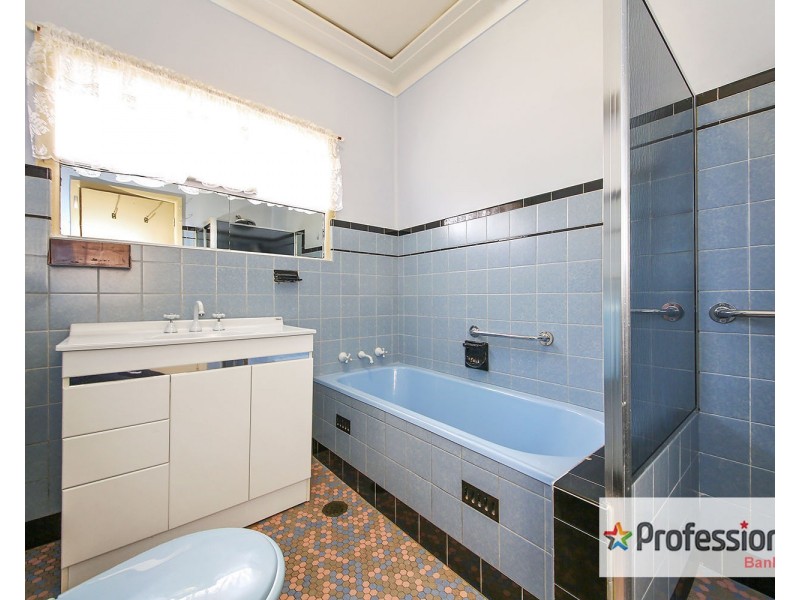 6 Waruda Street, Bankstown NSW 2200