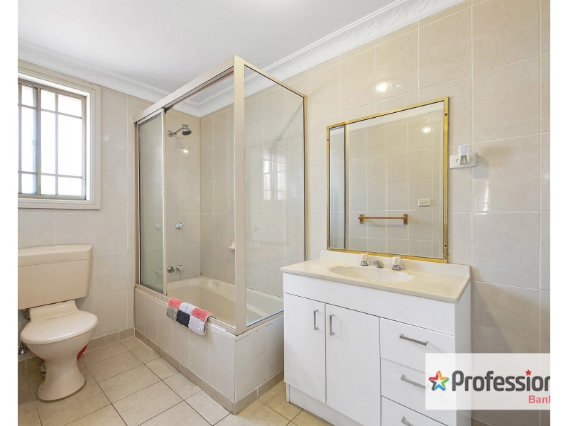 1/67 Gleeson Avenue, Condell Park NSW 2200