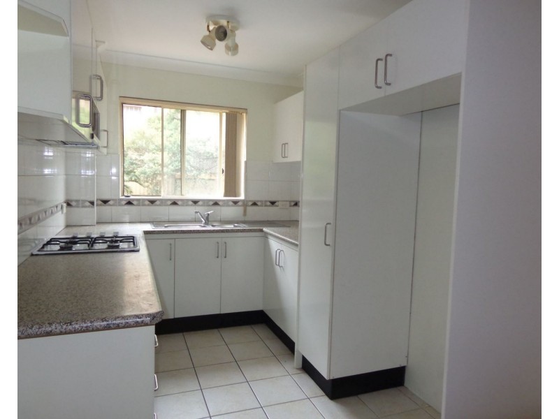 4/131 Meredith Street, Bankstown NSW 2200