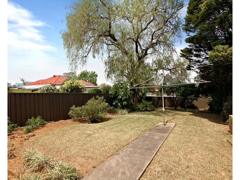 59 Saric Avenue, Georges Hall NSW 2198