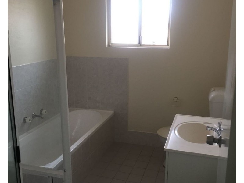 27/6 Myrtle Road, Bankstown NSW 2200