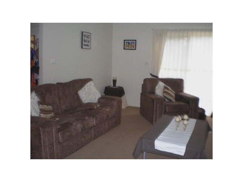 1 Grovewood Place, Castle Hill NSW 2154