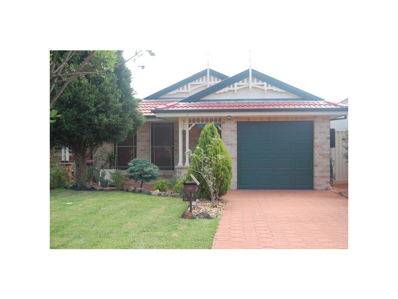 19 Kinchega Court, Wattle Grove NSW 2173