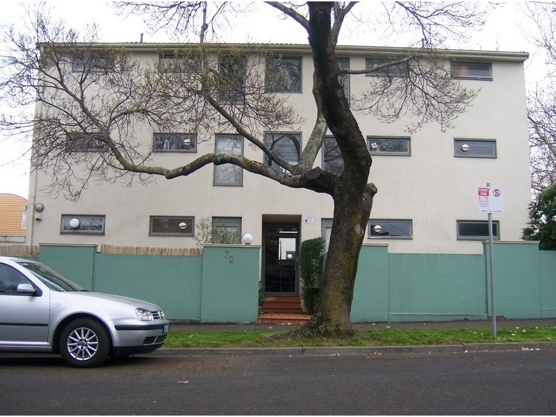 1/72 Dover Street, Flemington VIC 3031