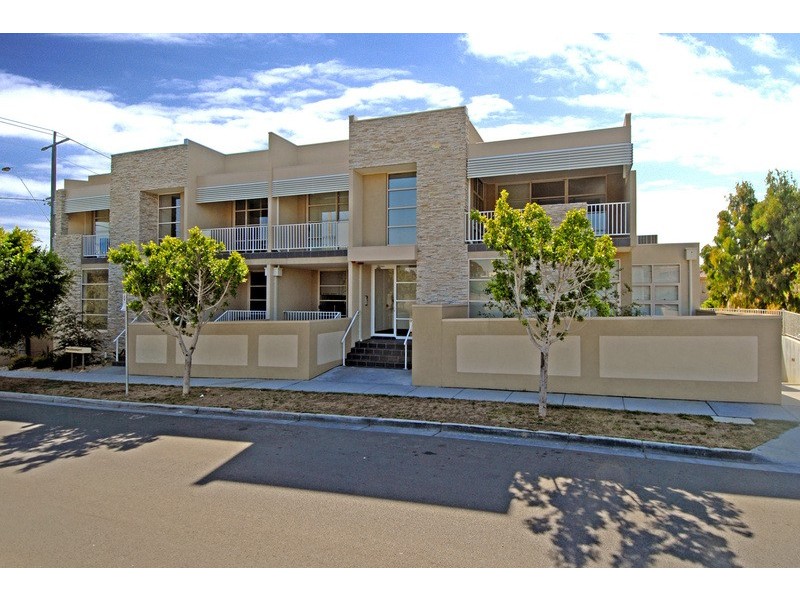 4/1 Stockade Street, Coburg VIC 3058
