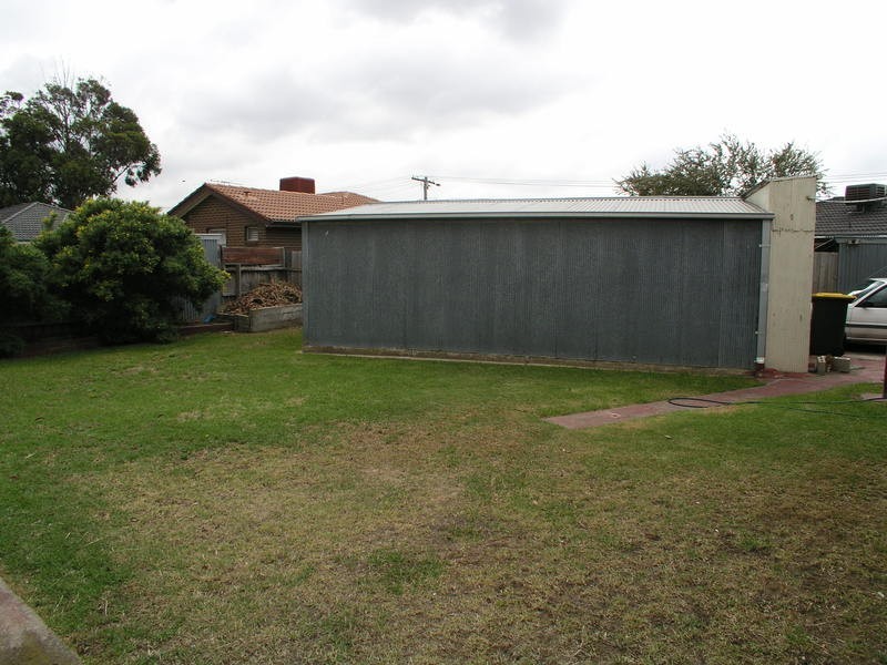 16 Kermeen Street, Sunshine West VIC 3020
