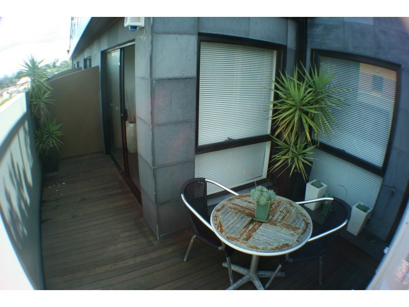 1/21 Ascot Vale Road, Flemington VIC 3031