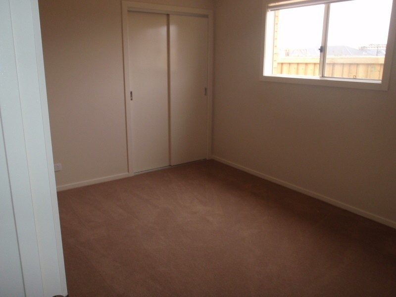 41 Eagle Way, Deer Park VIC 3023