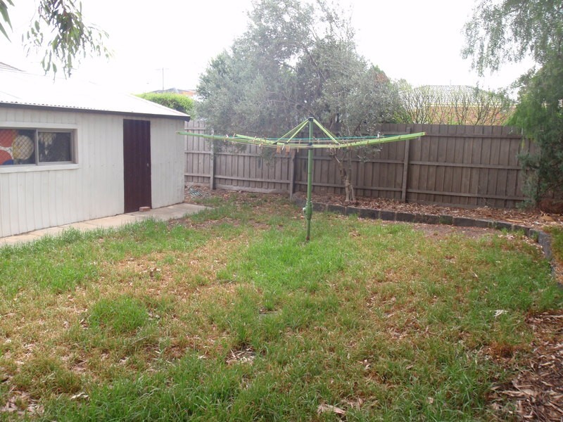 40 The Crossway, Keilor East VIC 3033