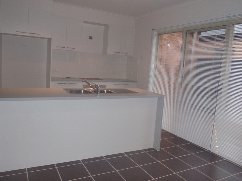 16 Derham Drive, Point Cook VIC 3030