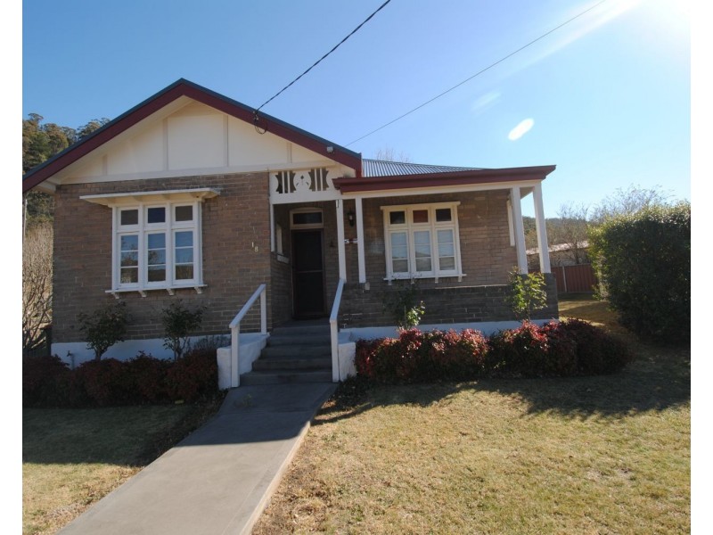18 Guy Street, Lithgow NSW 2790