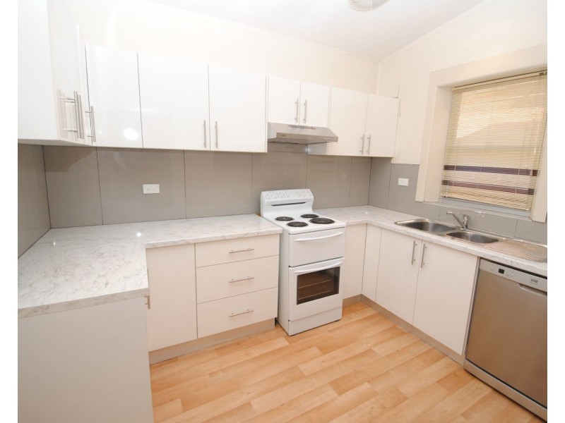 37 Read Avenue, Lithgow NSW 2790