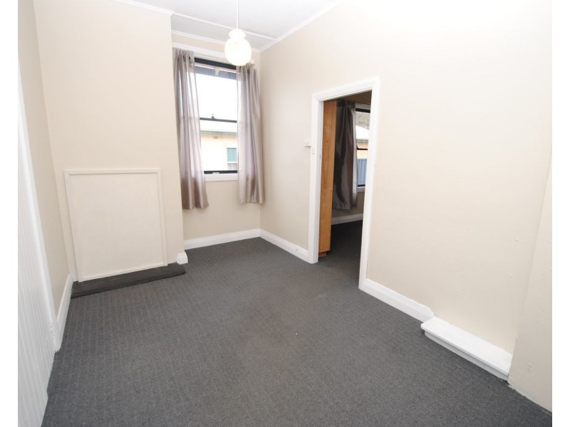 15 Suvla Street, Lithgow NSW 2790