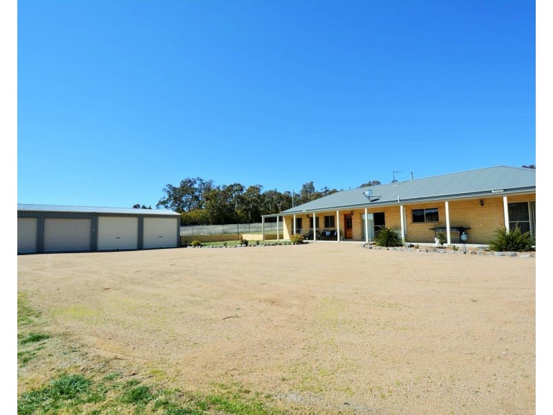 16 Union Street, Portland NSW 2847