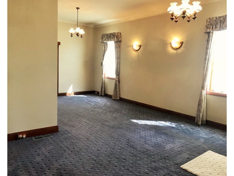 24 Academy Street, Lithgow NSW 2790