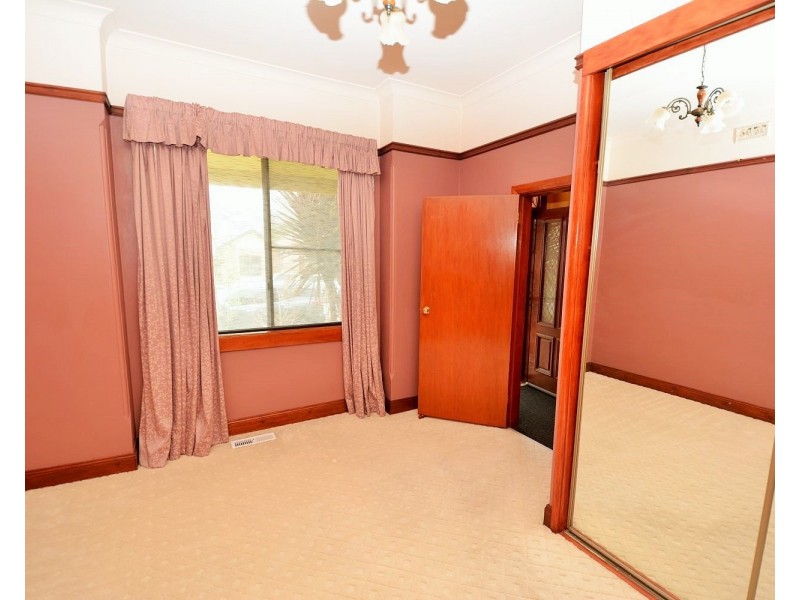 24 Academy Street, Lithgow NSW 2790