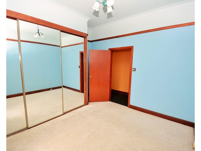 24 Academy Street, Lithgow NSW 2790