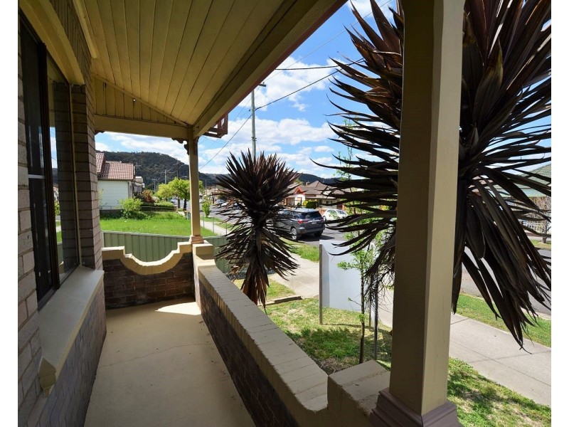 24 Academy Street, Lithgow NSW 2790
