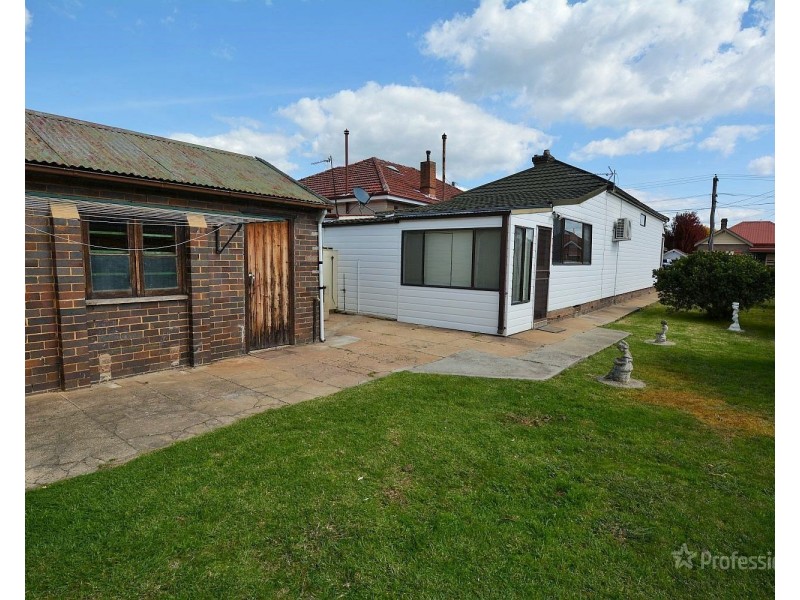 75 Calero Street, Lithgow NSW 2790