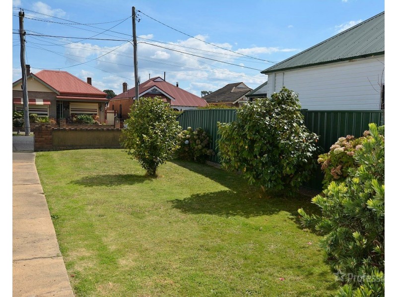 75 Calero Street, Lithgow NSW 2790