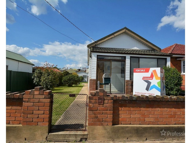 75 Calero Street, Lithgow NSW 2790