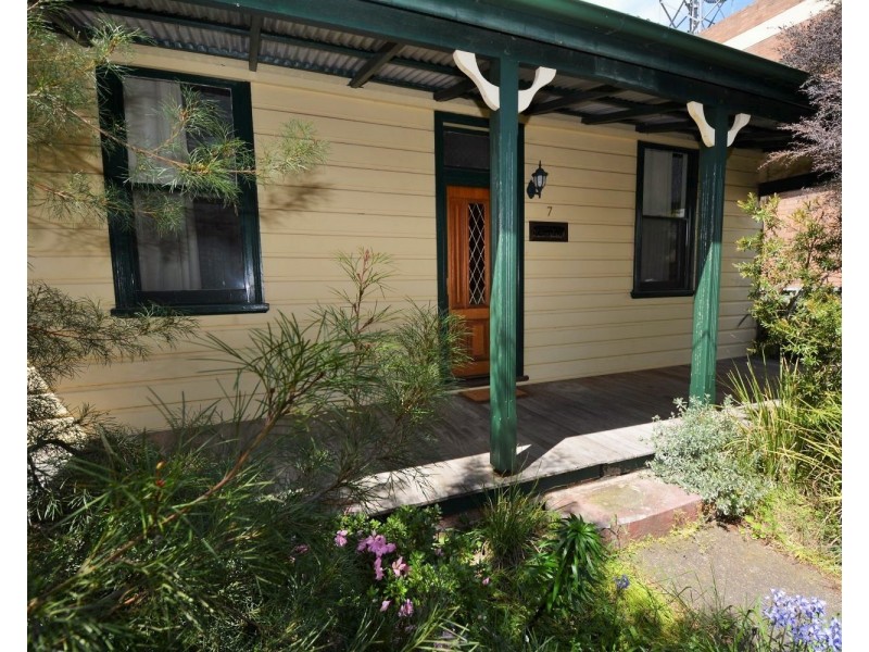 7 Roy Street, Lithgow NSW 2790