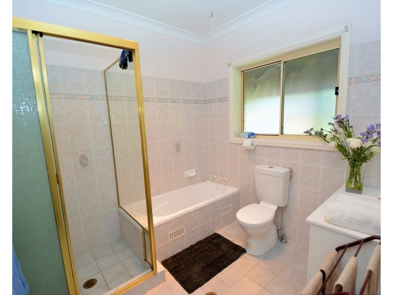 10 Korra Street, Marrangaroo NSW 2790