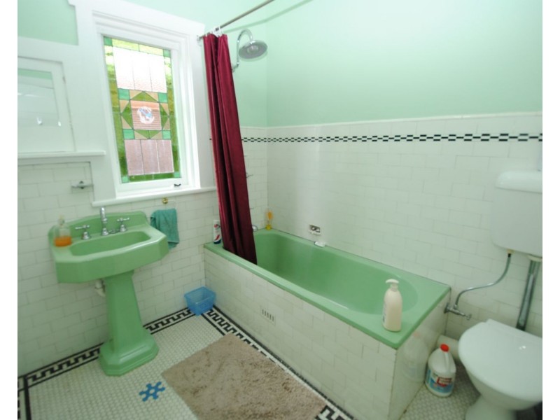 13 Padley Street, Lithgow NSW 2790