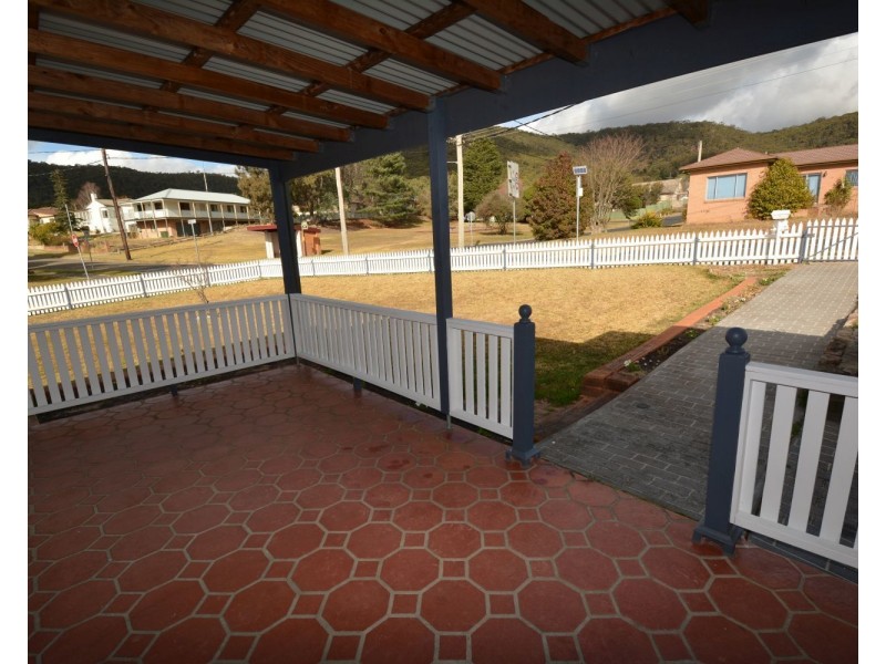 19 Lemnos Street, Lithgow NSW 2790