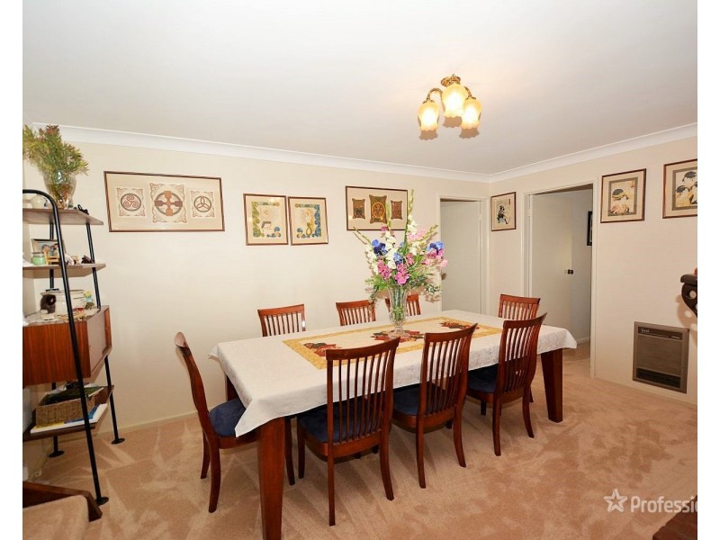 64 Railway Avenue, Portland NSW 2847