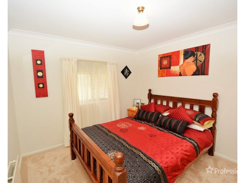 64 Railway Avenue, Portland NSW 2847