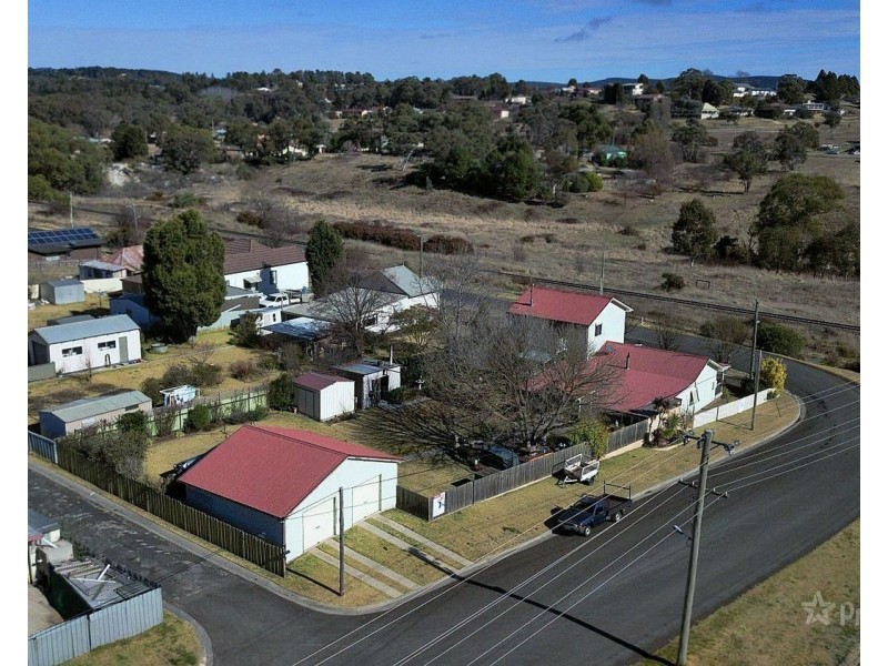 64 Railway Avenue, Portland NSW 2847