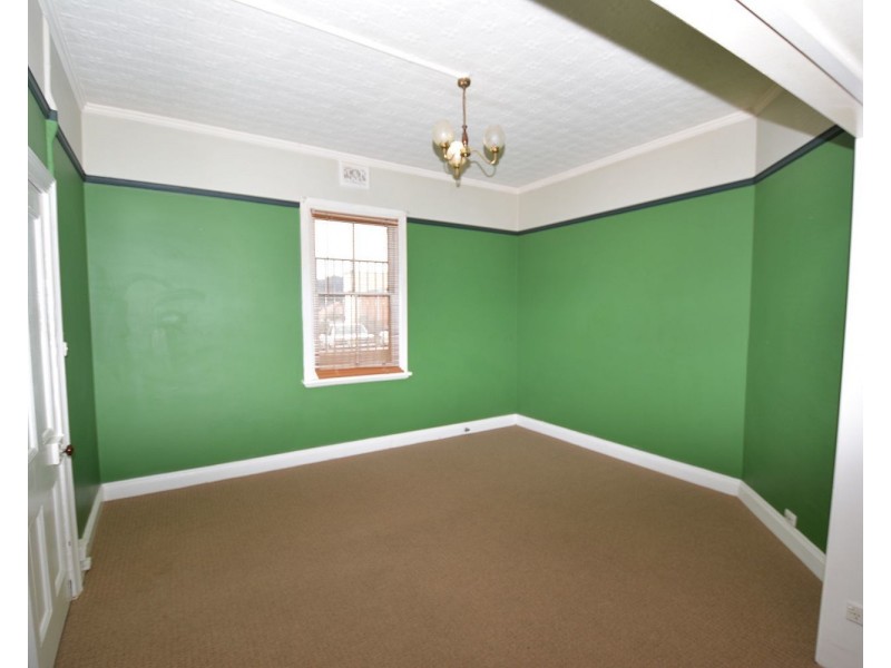 11 Gray Street, Lithgow NSW 2790