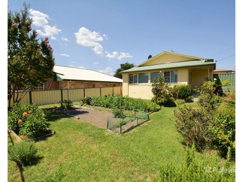 12 Lemnos Street, Lithgow NSW 2790