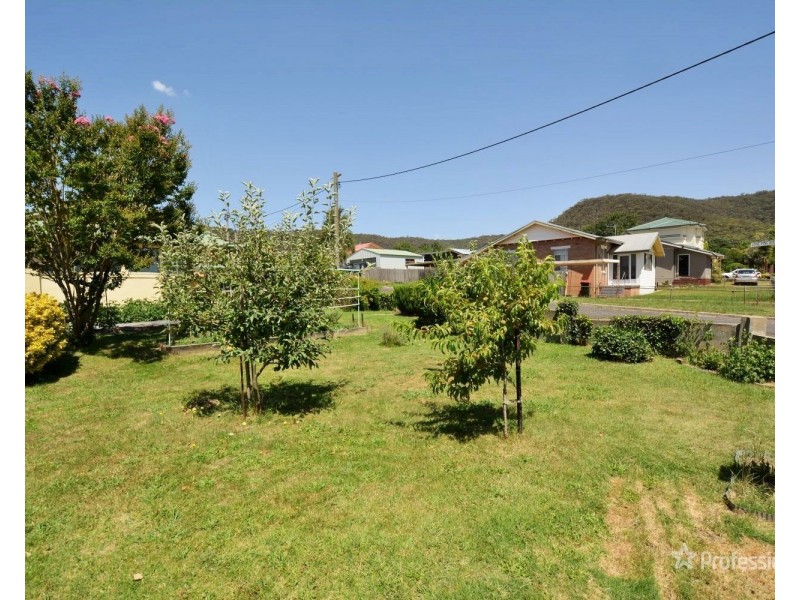 12 Lemnos Street, Lithgow NSW 2790