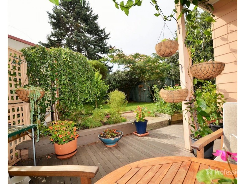 2 Passchendale Street, Lithgow NSW 2790