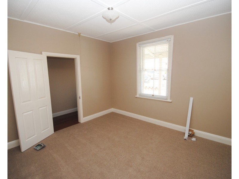 12 Chifley Road, Lithgow NSW 2790