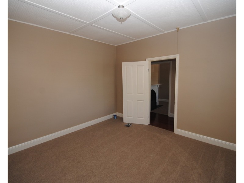 12 Chifley Road, Lithgow NSW 2790