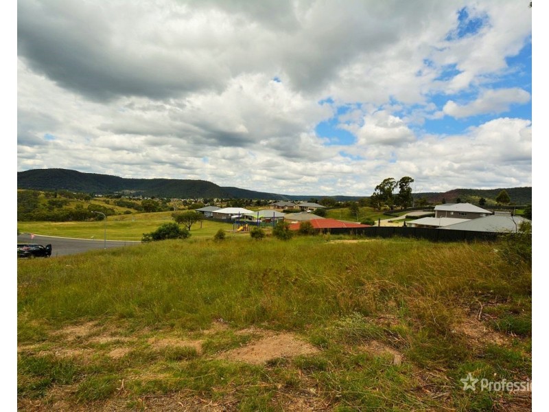 2 Cameron Place, Lithgow NSW 2790