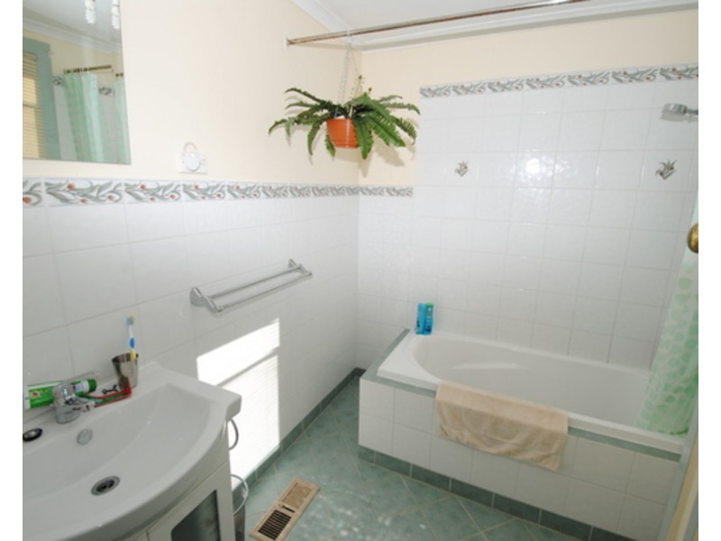 108 Bells Road, Lithgow NSW 2790