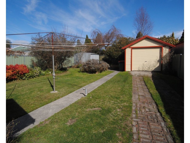 20 Academy Street, Lithgow NSW 2790