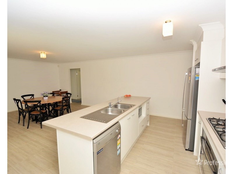 12 Robertson Street, Lithgow NSW 2790