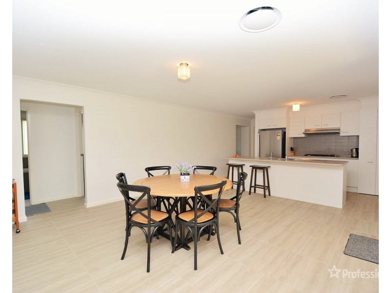 12 Robertson Street, Lithgow NSW 2790